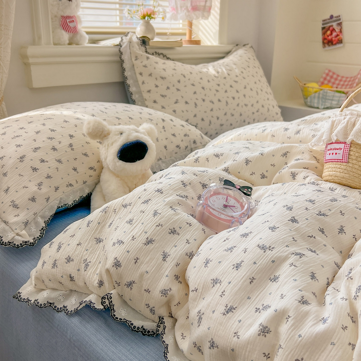 91家纺网 家纺一手货源 找家纺 晚爱家纺（原晚安家居） 2026新款蕾丝刺绣花边韩版少女公主风三层纱四件套 莫奈蓝