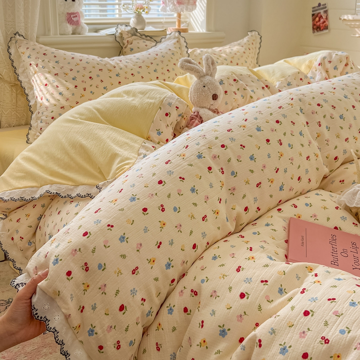 91家纺网 家纺一手货源 找家纺 晚爱家纺（原晚安家居） 2026新款蕾丝刺绣花边韩版少女公主风三层纱四件套 小花点点