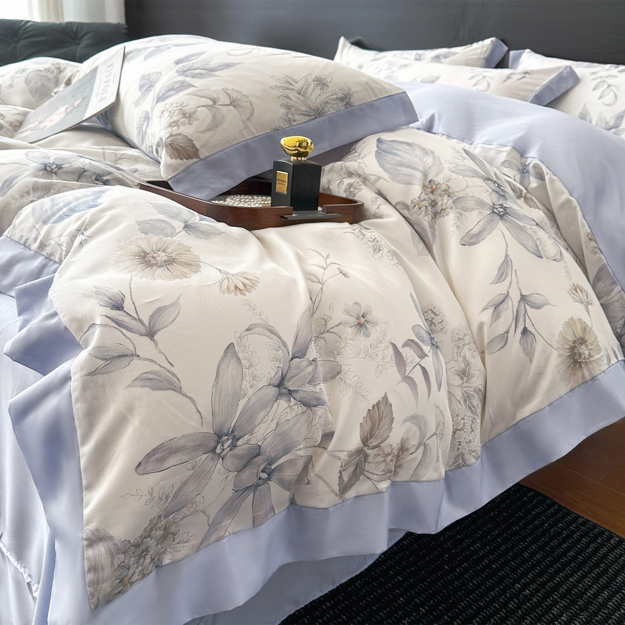 91家纺网 家纺一手货源 找家纺 迷尚家居 2026新款100%莱赛尔数码印花四件套 春溢然-被套款