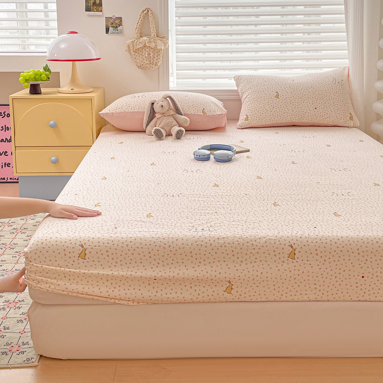 91家纺网 家纺一手货源 找家纺 （总）立森 2026春夏新款云感皱皱纱泡芙纱床笠单枕套系列-床拍图