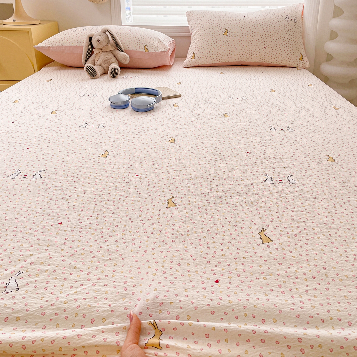 91家纺网 家纺一手货源 找家纺 （总）立森 2026春夏新款云感皱皱纱泡芙纱床笠单枕套系列-床拍图