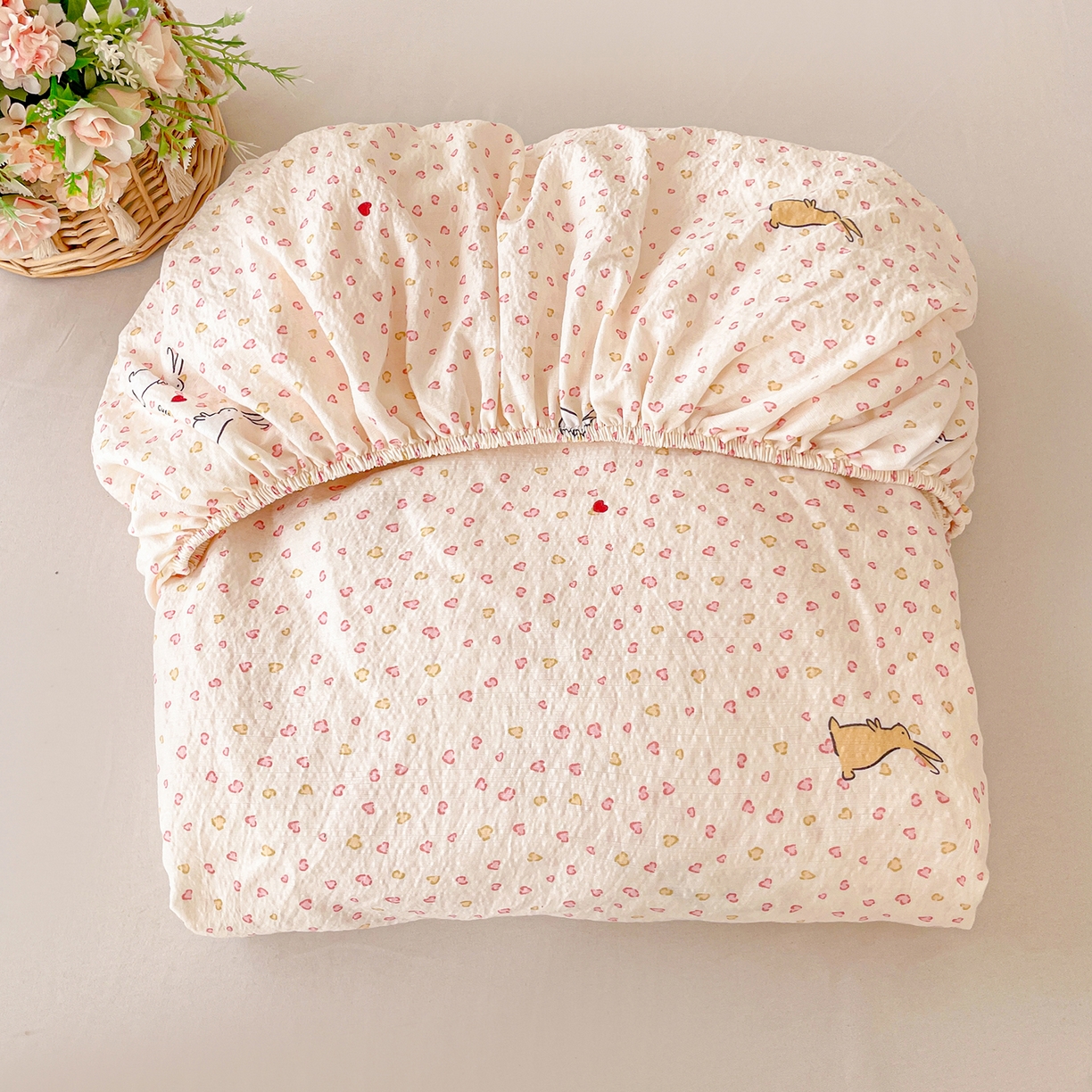 91家纺网 家纺一手货源 找家纺 （总）立森 2026春夏新款云感皱皱纱泡芙纱床笠单枕套系列-床拍图