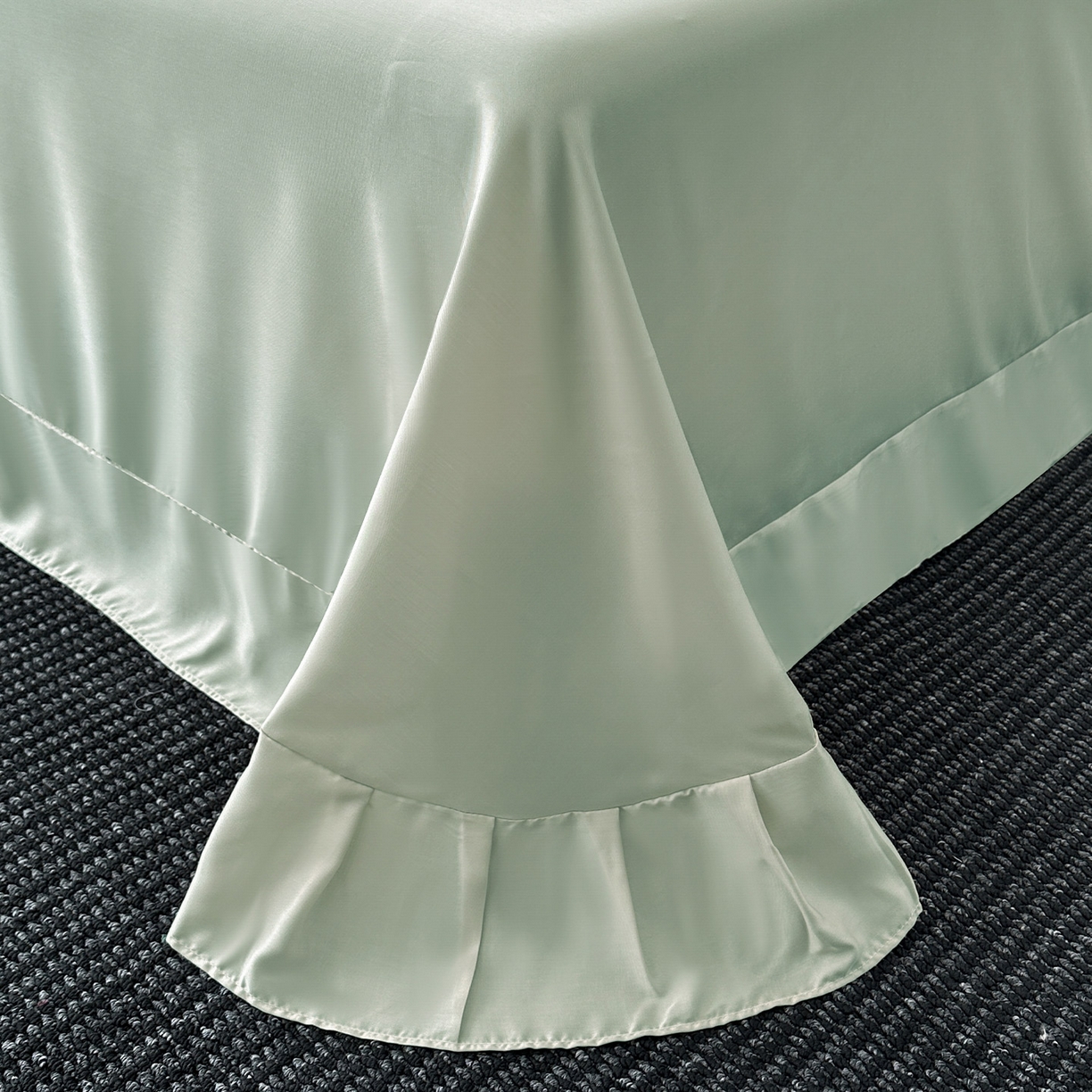 91家纺网 家纺一手货源 找家纺 迷尚家居 2026新款100%莱赛尔数码印花四件套 蔓行-被套款