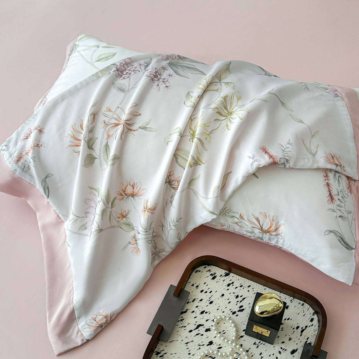 91家纺网 家纺一手货源 找家纺 迷尚家居 2026新款100%莱赛尔数码印花四件套 慕枝-被套款