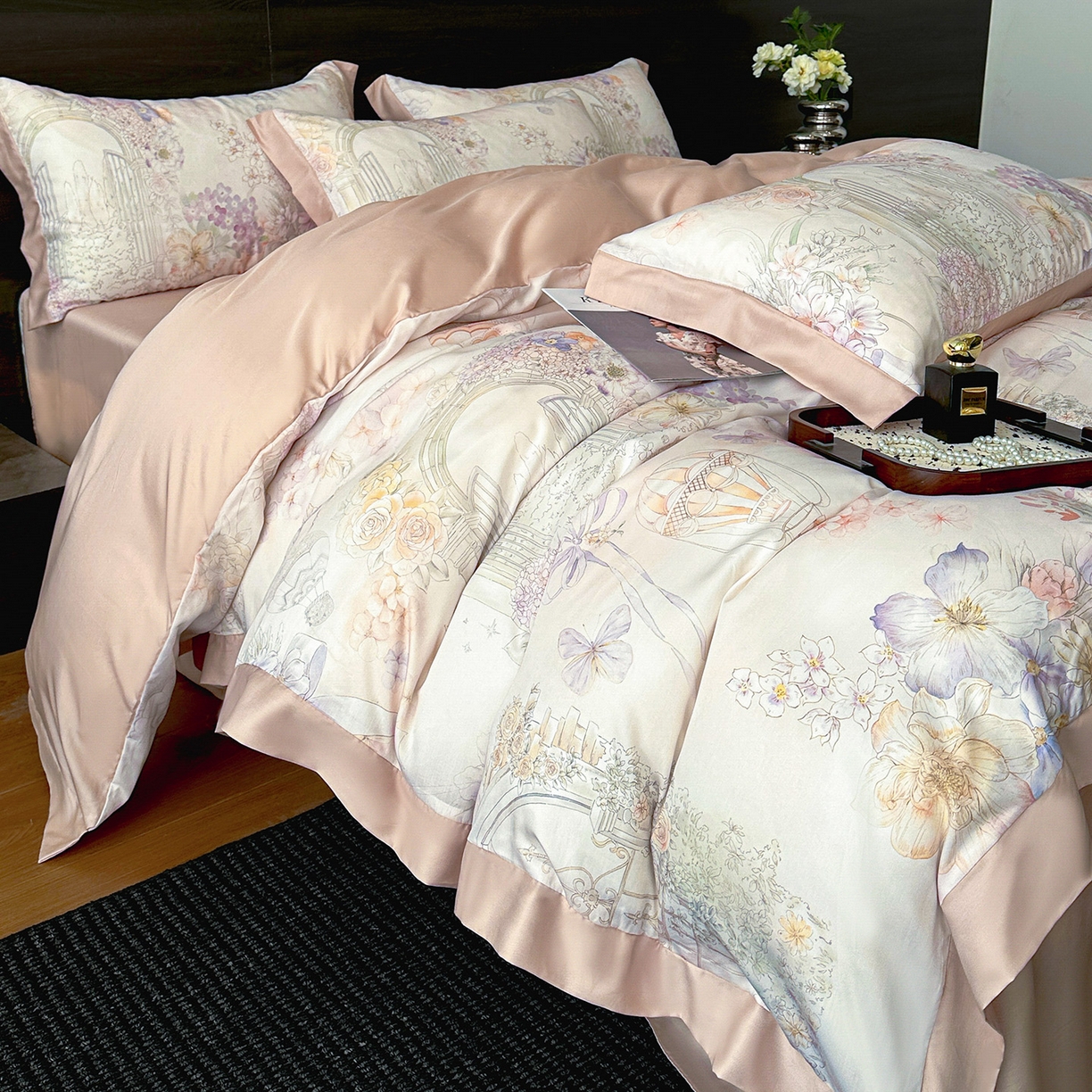 91家纺网 家纺一手货源 找家纺 迷尚家居 2026新款100%莱赛尔数码印花四件套 星纱花庭-被套款