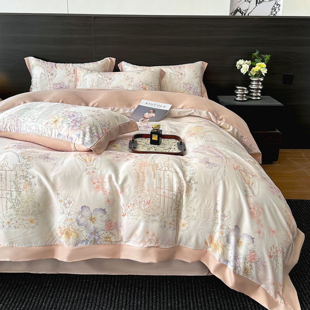 91家纺网 家纺一手货源 找家纺 迷尚家居 2026新款100%莱赛尔数码印花四件套 星纱花庭-被套款