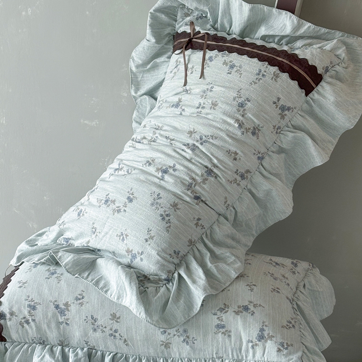 91家纺网 家纺一手货源 找家纺 迷尚家居 2026新款提花色织麻花边四件套 小兰花绿