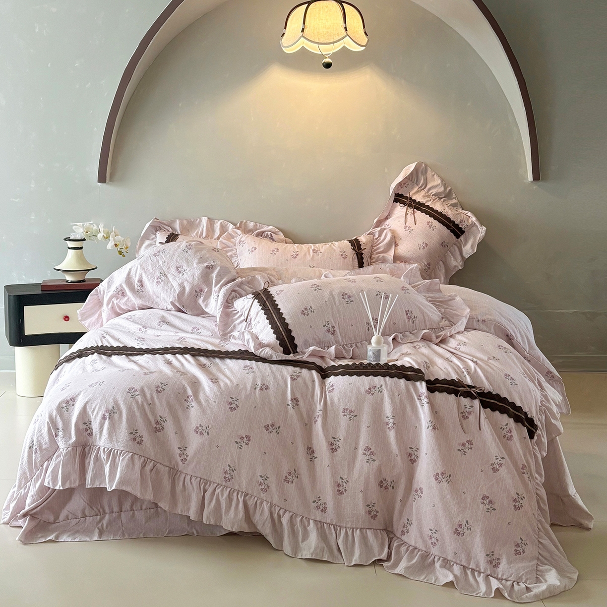 91家纺网 家纺一手货源 找家纺 迷尚家居 2026新款提花色织麻花边四件套 云溪粉