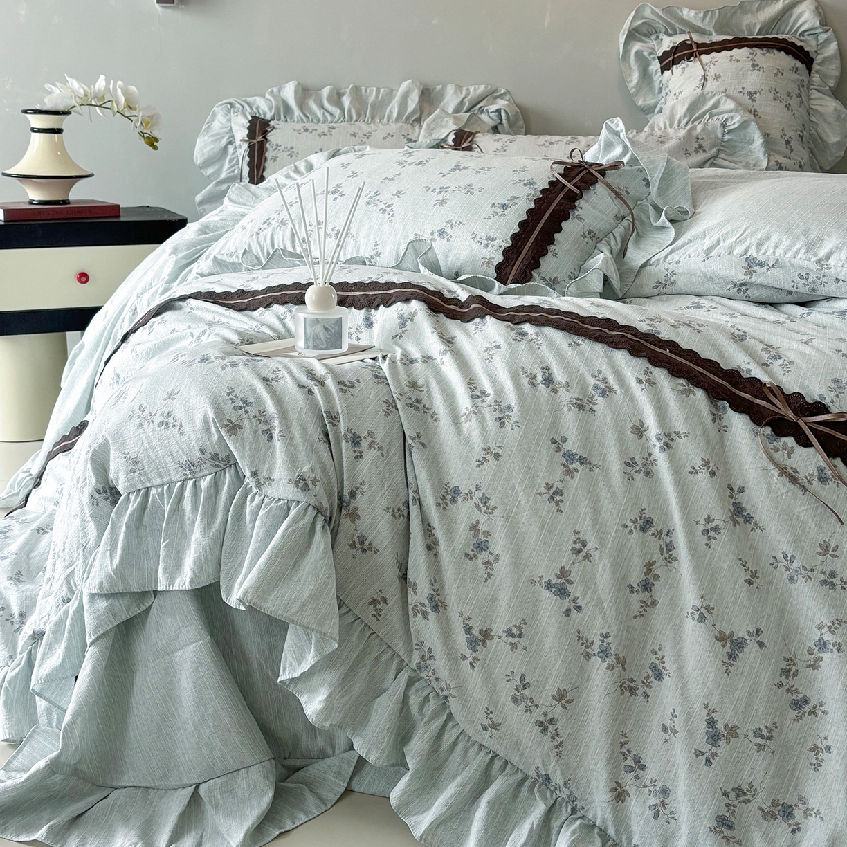 91家纺网 家纺一手货源 找家纺 迷尚家居 2026新款提花色织麻花边四件套 小兰花绿