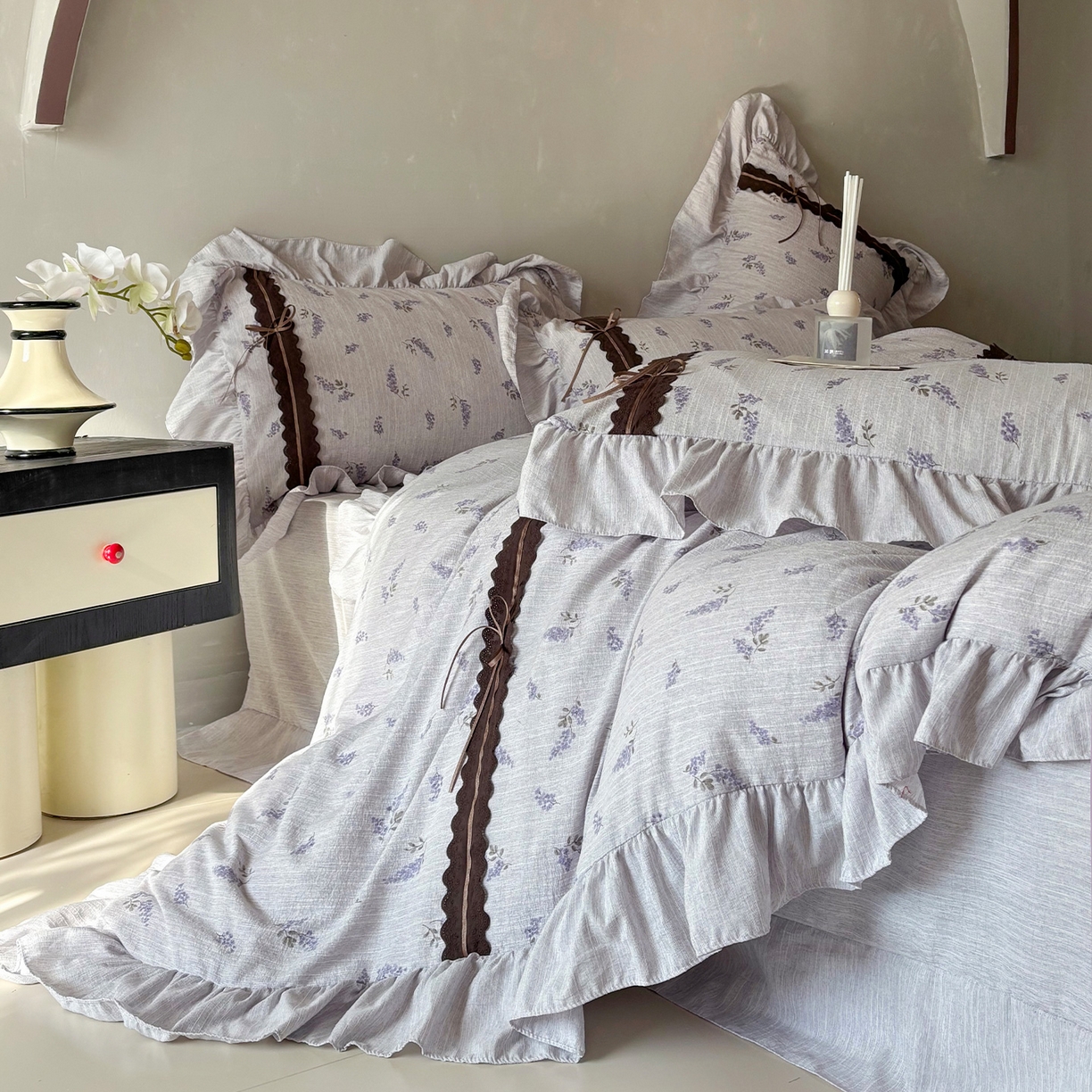 91家纺网 家纺一手货源 找家纺 迷尚家居 2026新款提花色织麻花边四件套 薰衣草紫