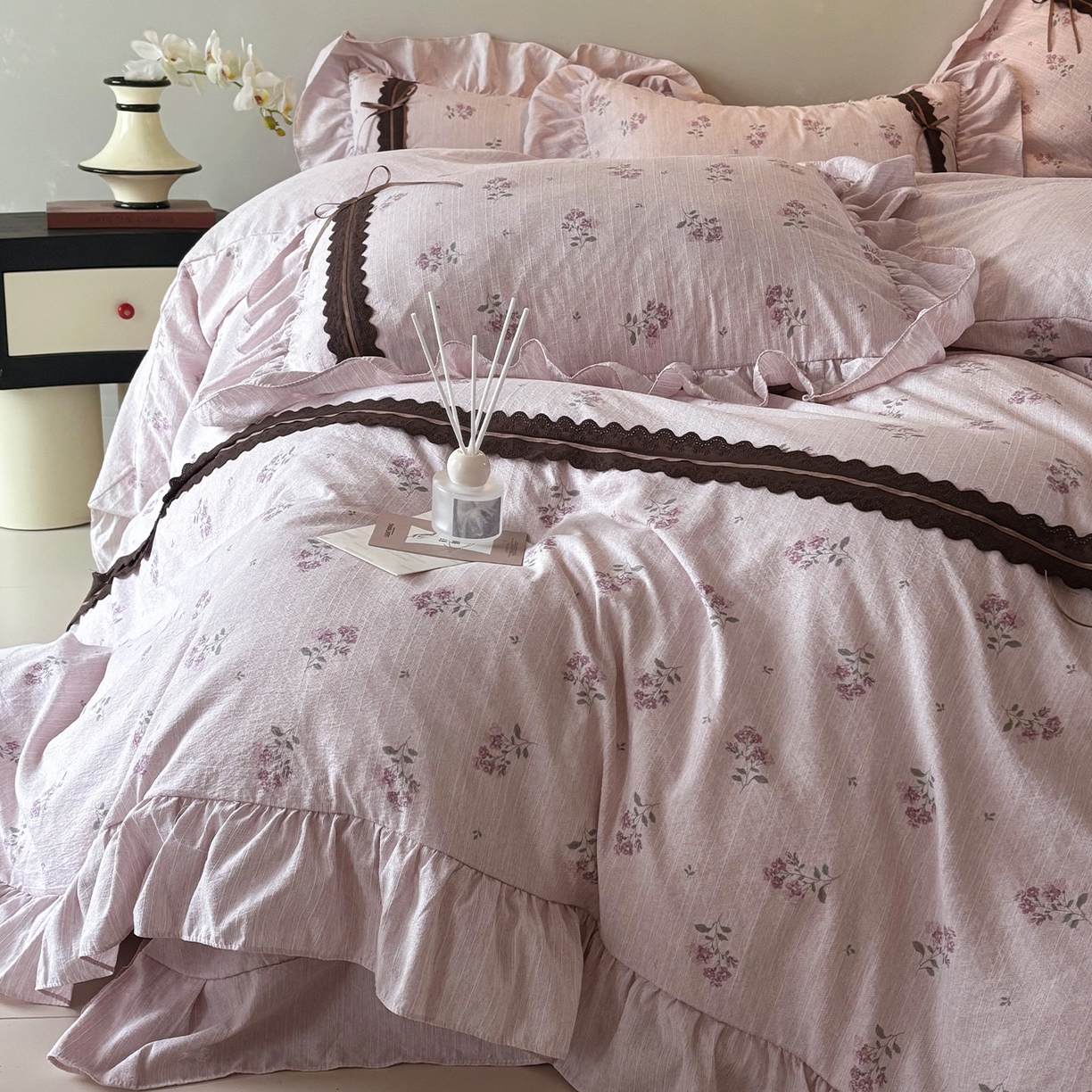 91家纺网 家纺一手货源 找家纺 迷尚家居 2026新款提花色织麻花边四件套 云溪粉