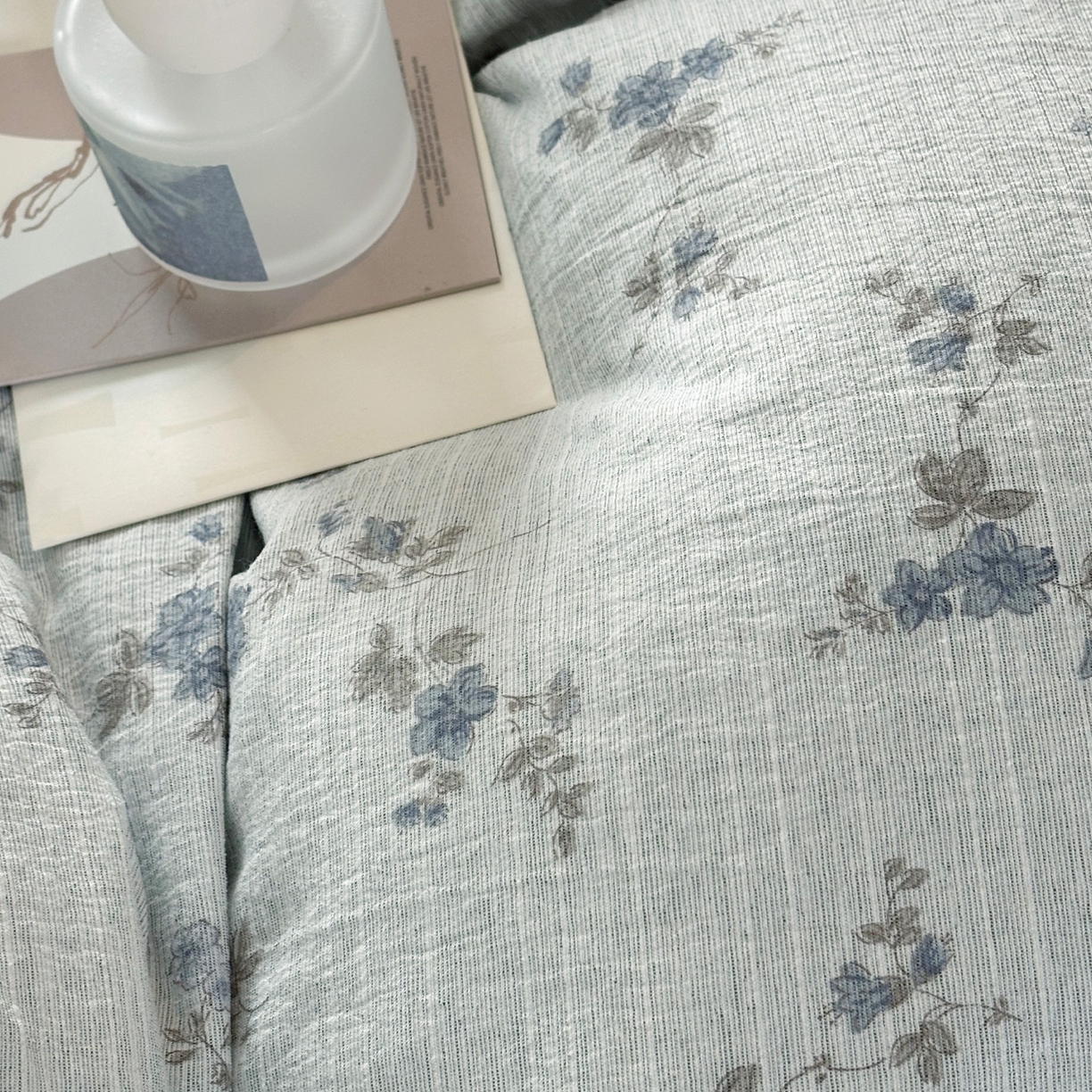 91家纺网 家纺一手货源 找家纺 迷尚家居 2026新款提花色织麻花边四件套 小兰花绿