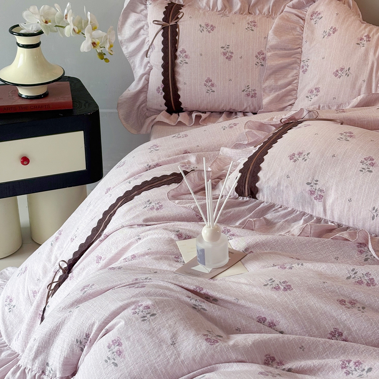 91家纺网 家纺一手货源 找家纺 迷尚家居 2026新款提花色织麻花边四件套 云溪粉