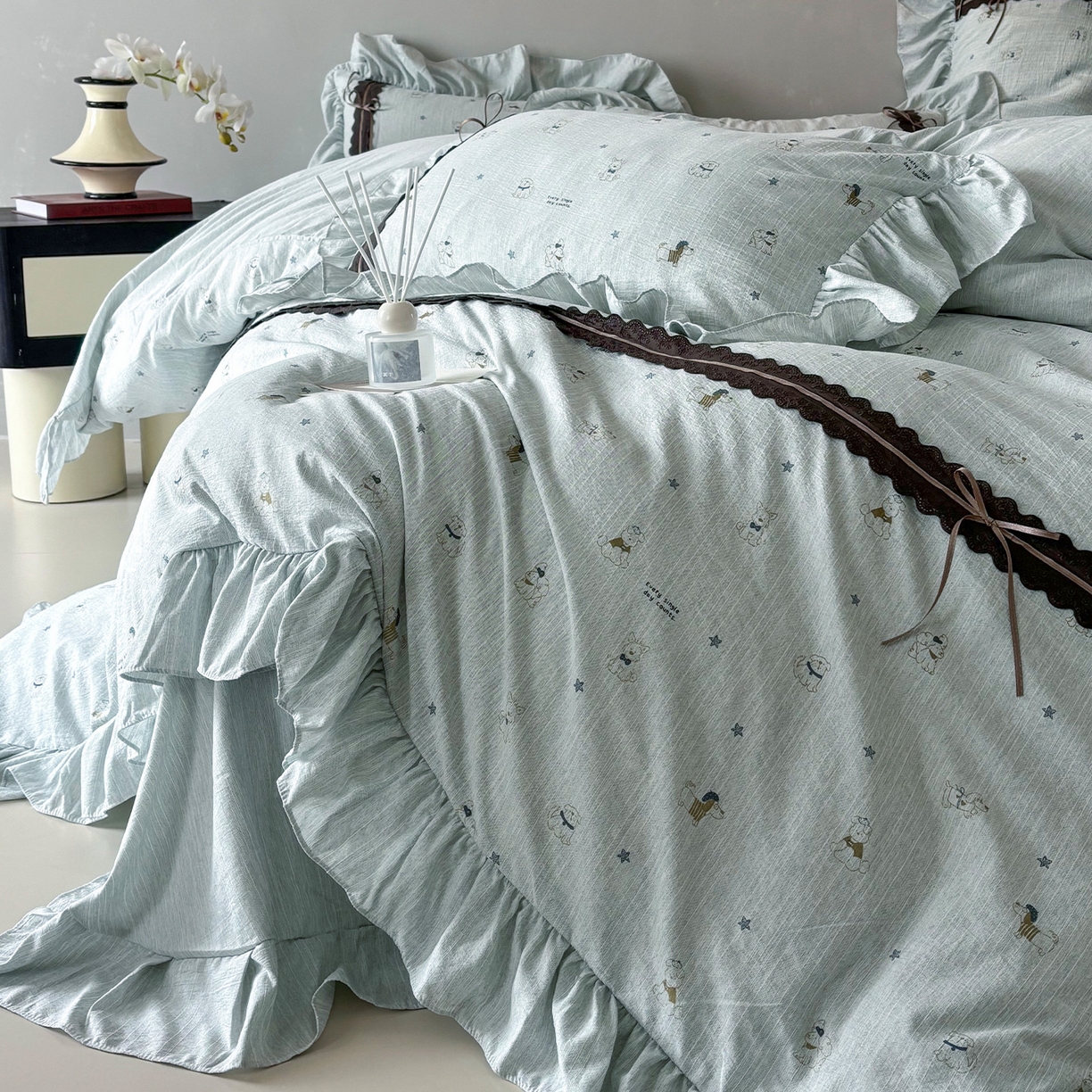 91家纺网 家纺一手货源 找家纺 迷尚家居 2026新款提花色织麻花边四件套 星星狗绿