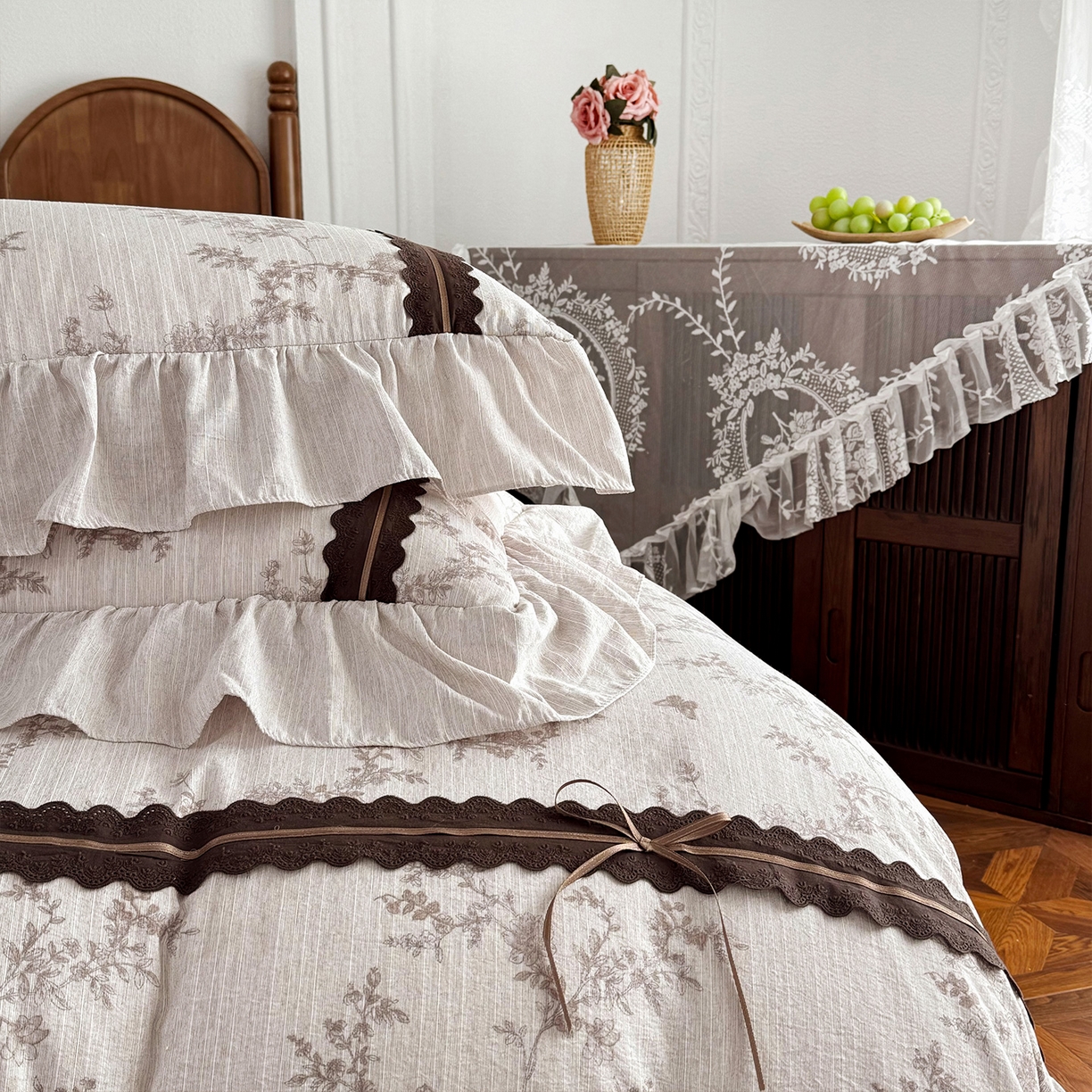 91家纺网 家纺一手货源 找家纺 迷尚家居 2026新款提花色织麻花边四件套 蝶恋花