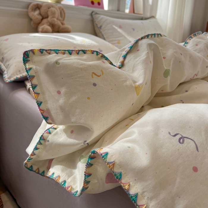 91家纺网 家纺一手货源 找家纺 忆生活家纺 2026新款A类全棉有氧双层纱贝壳边三角针四件套 多巴胺