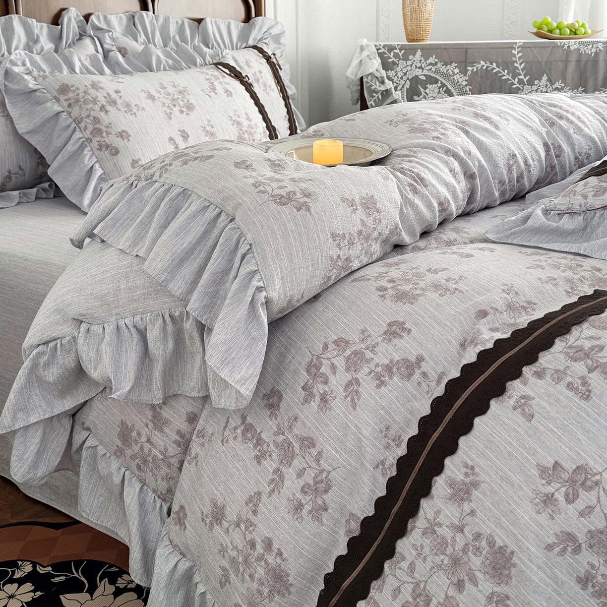 91家纺网 家纺一手货源 找家纺 迷尚家居 2026新款提花色织麻花边四件套 素锦豆沙