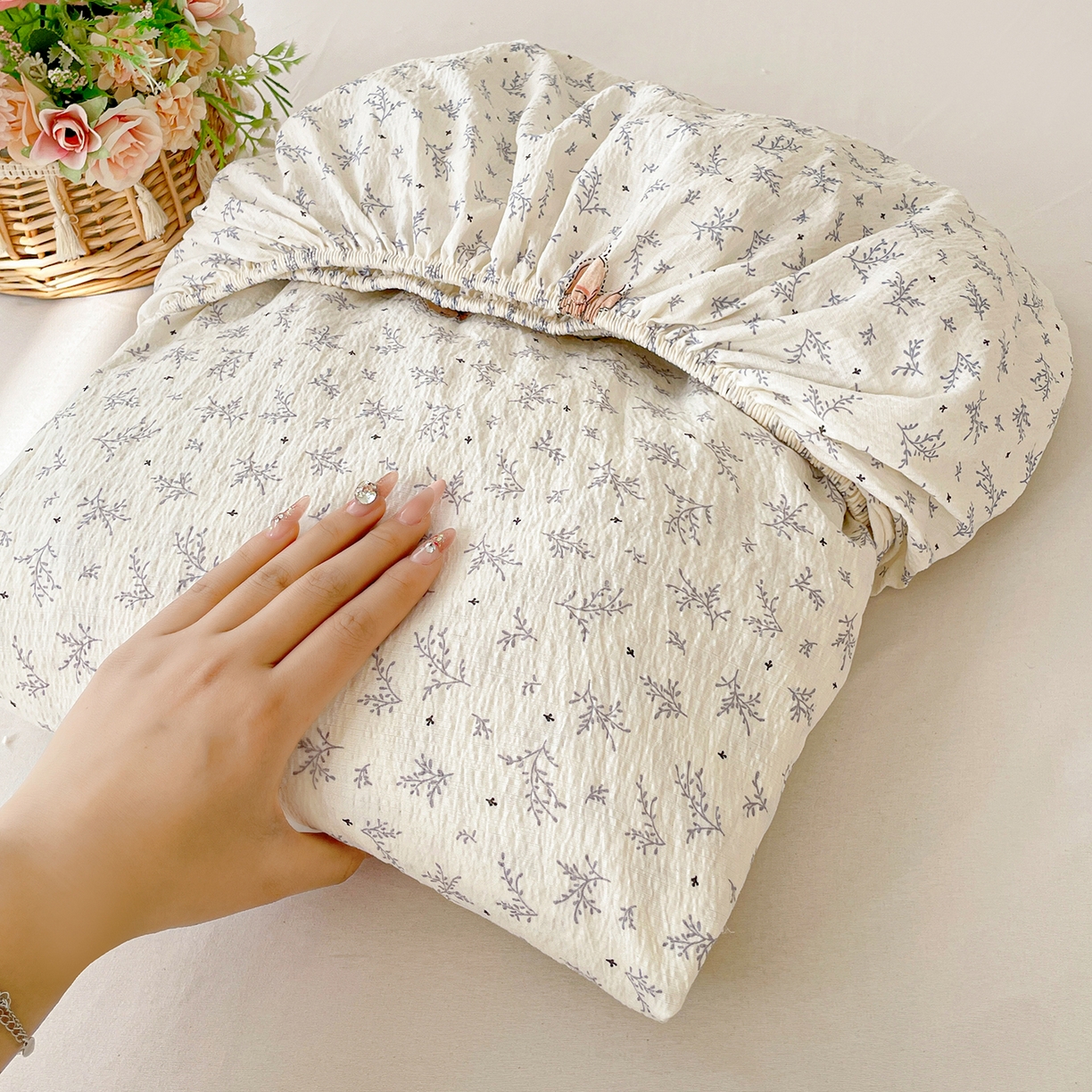 91家纺网 家纺一手货源 找家纺 立森 2026春夏新款云感皱皱纱泡芙纱床笠单枕套系列-床拍图 丛林兔