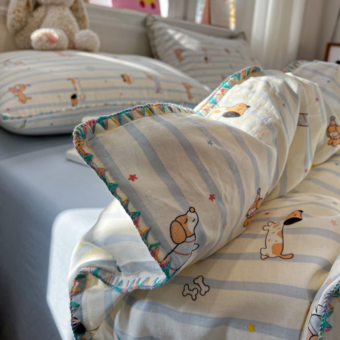 91家纺网 家纺一手货源 找家纺 忆生活家纺 2026新款A类全棉有氧双层纱贝壳边三角针四件套 机灵旺仔