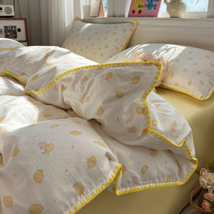 91家纺网 家纺一手货源 找家纺 忆生活家纺 2026新款A类全棉有氧双层纱贝壳边三角针四件套 檬檬羊