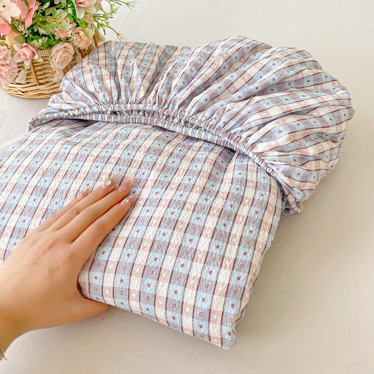 91家纺网 家纺一手货源 找家纺 立森 2026春夏新款云感皱皱纱泡芙纱床笠单枕套系列-床拍图 凯特蓝