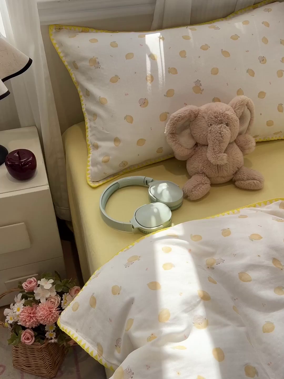 91家纺网 家纺一手货源 找家纺 忆生活家纺 2026新款A类全棉有氧双层纱贝壳边三角针四件套 檬檬羊