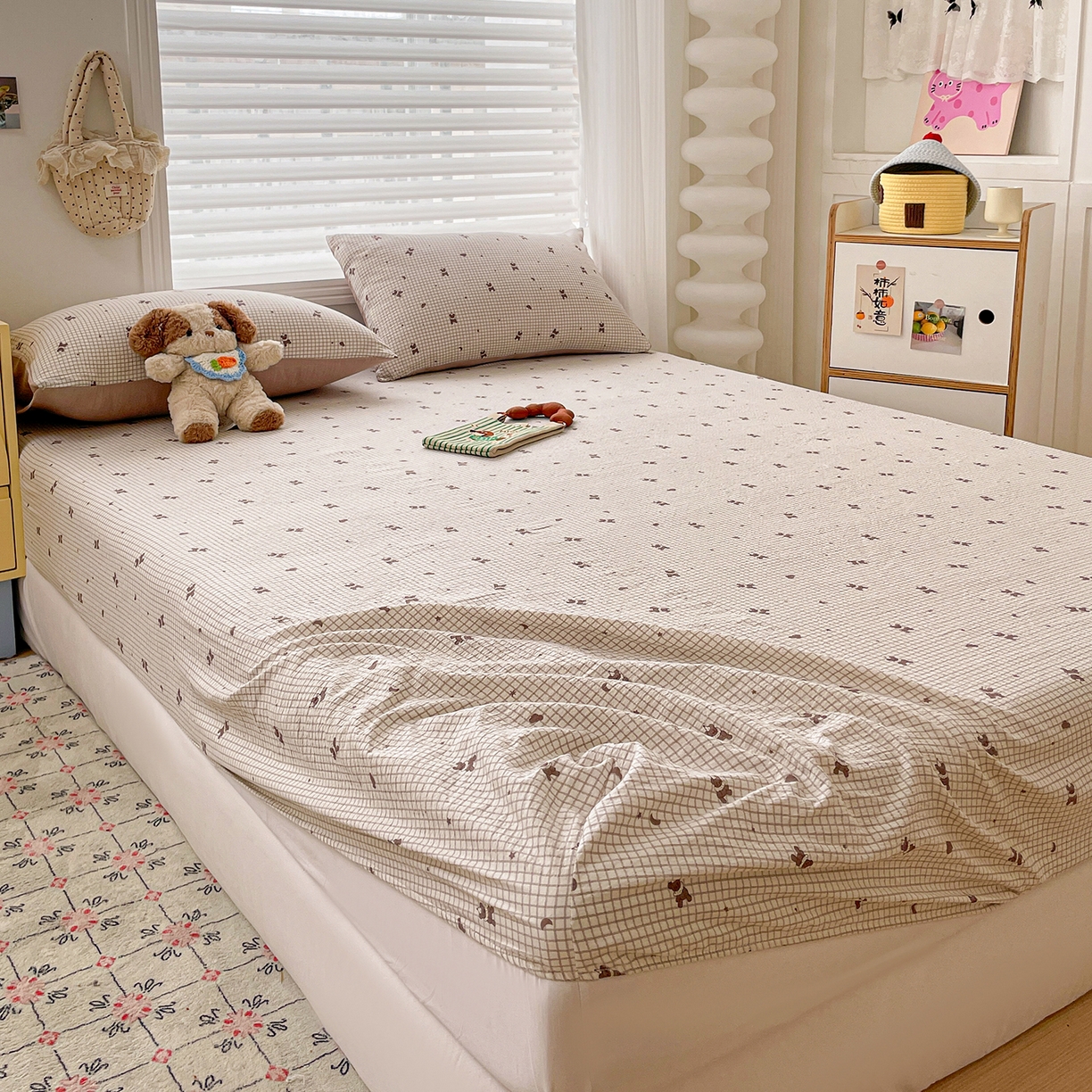 91家纺网 家纺一手货源 找家纺 立森 2026春夏新款云感皱皱纱泡芙纱床笠单枕套系列-床拍图 可爱熊熊