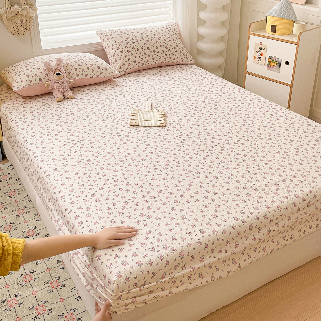 91家纺网 家纺一手货源 找家纺 立森 2026春夏新款云感皱皱纱泡芙纱床笠单枕套系列-床拍图 茉莉清风