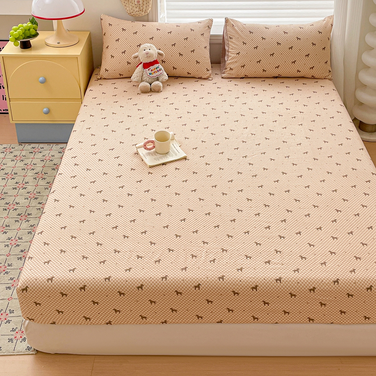 91家纺网 家纺一手货源 找家纺 立森 2026春夏新款云感皱皱纱泡芙纱床笠单枕套系列-床拍图 小马咖