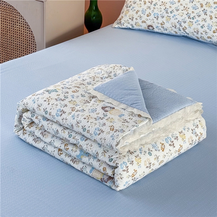 91家纺网 家纺一手货源 找家纺 艺菲阁家纺 2026新款A类泡芙棉夏凉被被子被芯 花鏡人偶