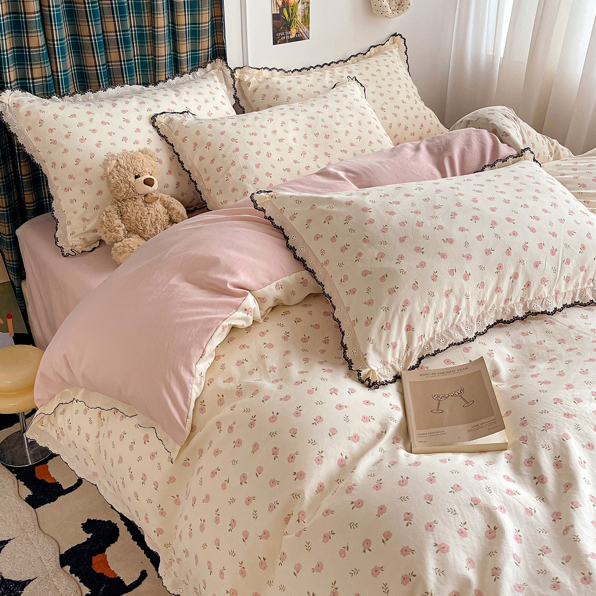 91家纺网 家纺一手货源 找家纺 金梦拉家纺 2026春夏新款古法水洗棉花边系列四件套 花边-蜜桃花开