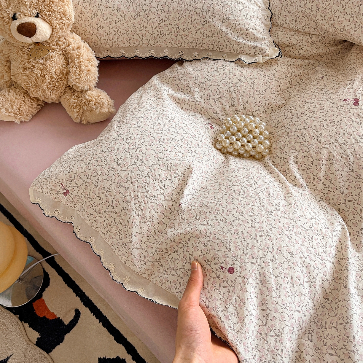 91家纺网 家纺一手货源 找家纺 金梦拉家纺 2026春夏新款古法水洗棉花边系列四件套 花边-春满园