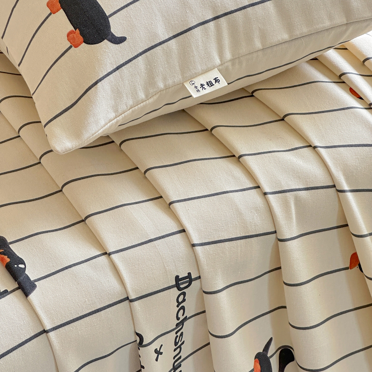 91家纺网 家纺一手货源 找家纺 莱登卡奴 2026新款A类100%全棉纯棉老粗布单床单系列 腊肠犬