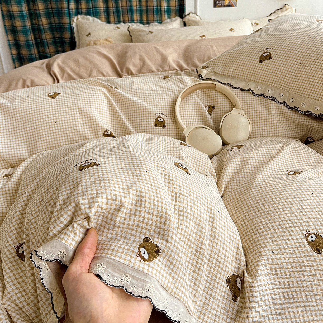 91家纺网 家纺一手货源 找家纺 金梦拉家纺 2026春夏新款古法水洗棉花边系列四件套 花边-可爱小熊