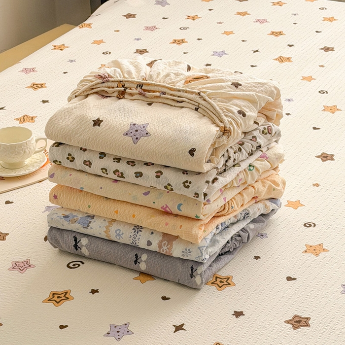 91家纺网 家纺一手货源 找家纺 （总）贝扬思家纺 2026新款高克重泡芙纱印花款单床笠床笠单件-浅糯