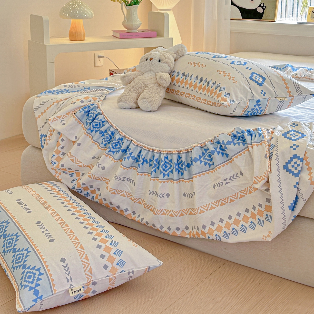 91家纺网 家纺一手货源 找家纺 莱登卡奴 2026新款A类100%全棉纯棉老粗布单床笠系列 花田初夏蓝