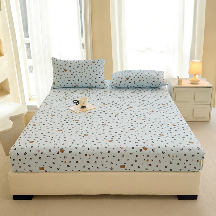 91家纺网 家纺一手货源 找家纺 贝扬思家纺 2026新款高克重泡芙纱印花款单床笠床笠单件-浅糯 CL浅糯-豹纹咪星蓝