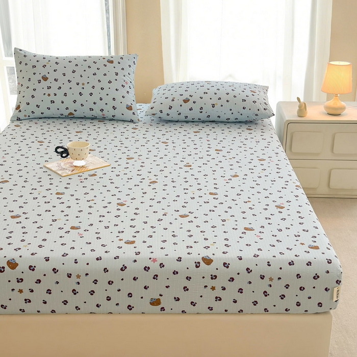 91家纺网 家纺一手货源 找家纺 贝扬思家纺 2026新款高克重泡芙纱印花款单床笠床笠单件-浅糯 CL浅糯-豹纹咪星蓝