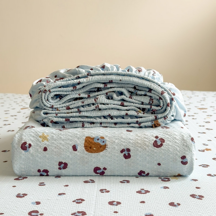 91家纺网 家纺一手货源 找家纺 贝扬思家纺 2026新款高克重泡芙纱印花款单床笠床笠单件-浅糯 CL浅糯-豹纹咪星蓝