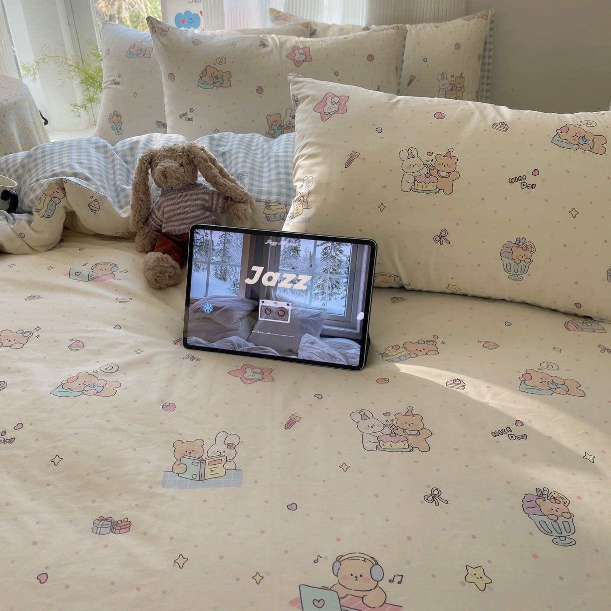 91家纺网 家纺一手货源 找家纺 六巷胡同 2026新款INS减龄可爱风卡通全棉四件套（第二系列） 小熊周末集