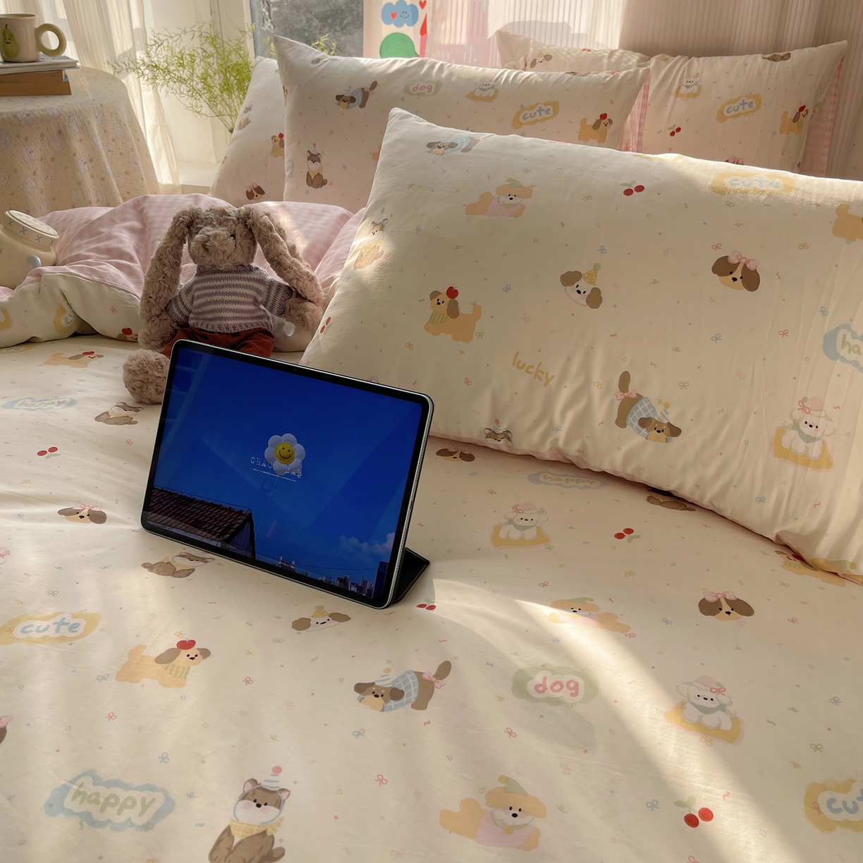 91家纺网 家纺一手货源 找家纺 六巷胡同 2026新款INS减龄可爱风卡通全棉四件套（第二系列） 汪星人派对