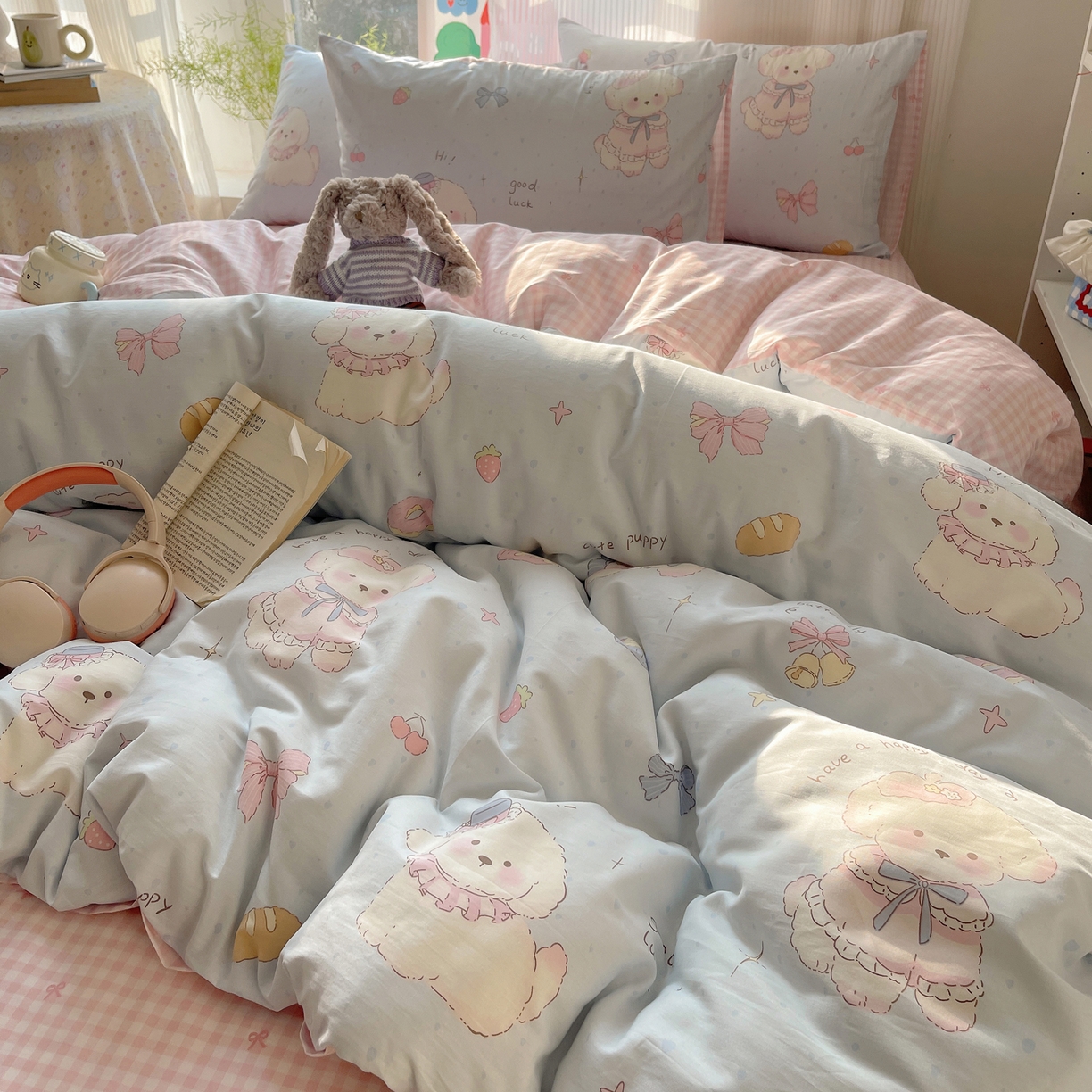 91家纺网 家纺一手货源 找家纺 六巷胡同 2026新款INS减龄可爱风卡通全棉四件套（第二系列） 假日蛋糕犬