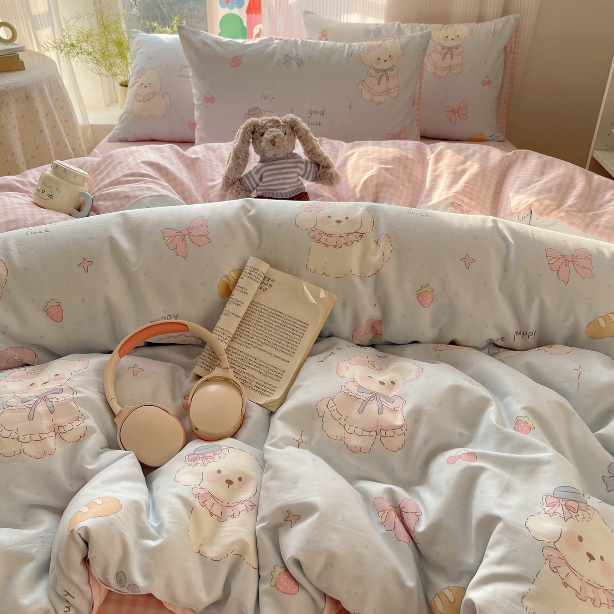 91家纺网 家纺一手货源 找家纺 六巷胡同 2026新款INS减龄可爱风卡通全棉四件套（第二系列） 假日蛋糕犬