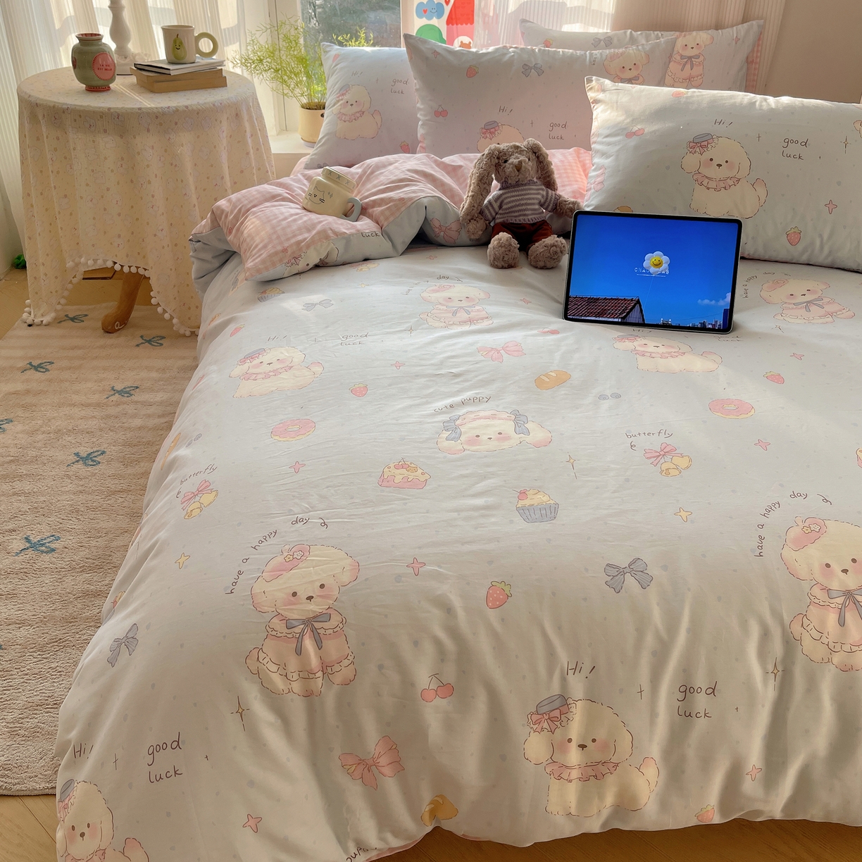 91家纺网 家纺一手货源 找家纺 六巷胡同 2026新款INS减龄可爱风卡通全棉四件套（第二系列） 假日蛋糕犬