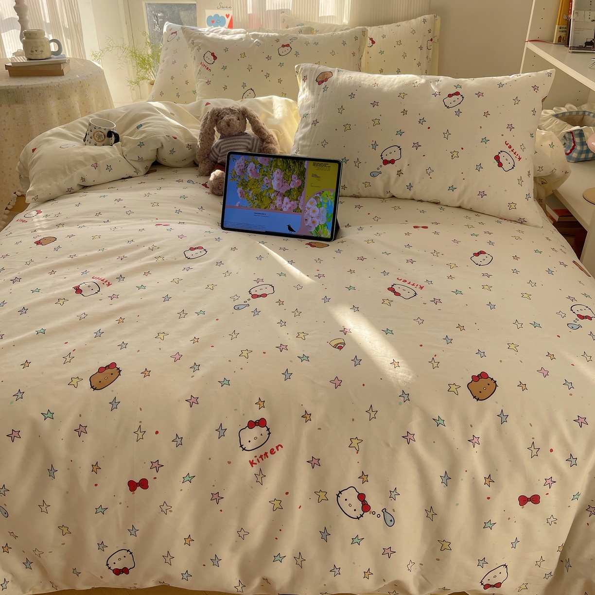 91家纺网 家纺一手货源 找家纺 六巷胡同 2026新款INS减龄可爱风卡通全棉四件套（第二系列） 星星萝莉猫