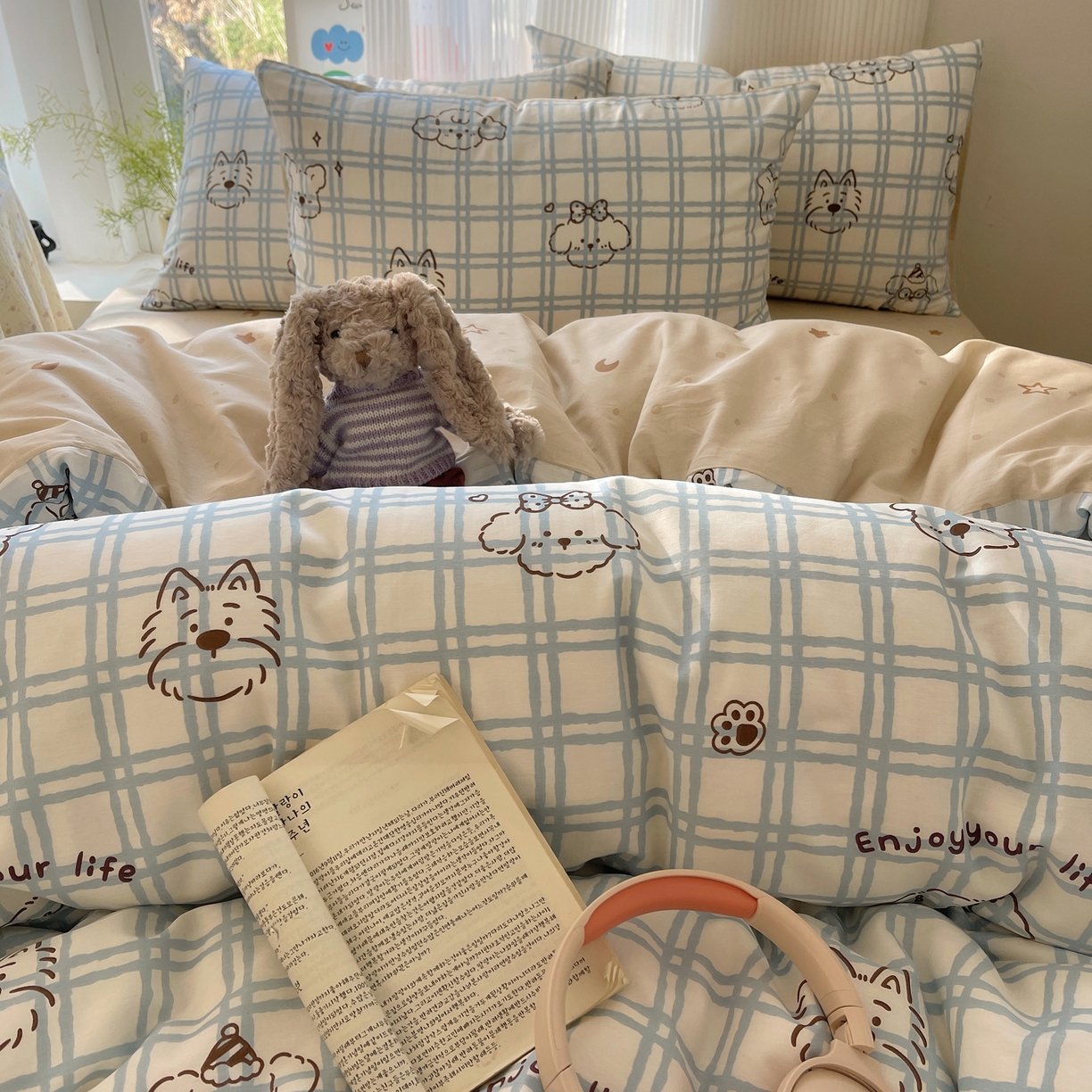 91家纺网 家纺一手货源 找家纺 六巷胡同 2026新款INS减龄可爱风卡通全棉四件套（第二系列） 蓝格美拉犬