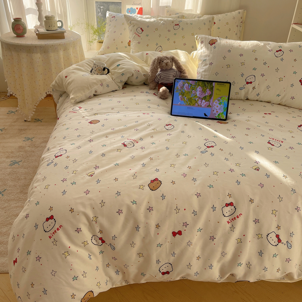 91家纺网 家纺一手货源 找家纺 六巷胡同 2026新款INS减龄可爱风卡通全棉四件套（第二系列） 星星萝莉猫