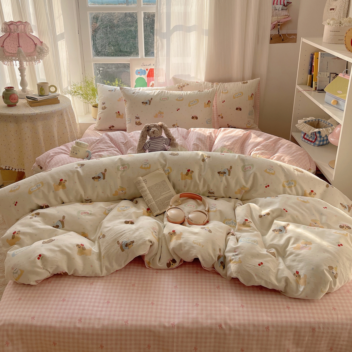 91家纺网 家纺一手货源 找家纺 六巷胡同 2026新款INS减龄可爱风卡通全棉四件套（第二系列） 汪星人派对