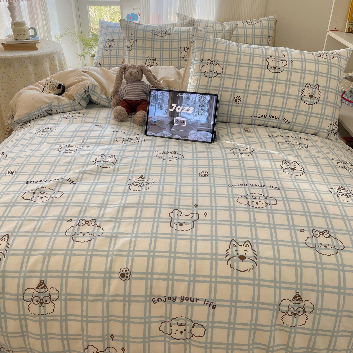 91家纺网 家纺一手货源 找家纺 六巷胡同 2026新款INS减龄可爱风卡通全棉四件套（第二系列） 蓝格美拉犬