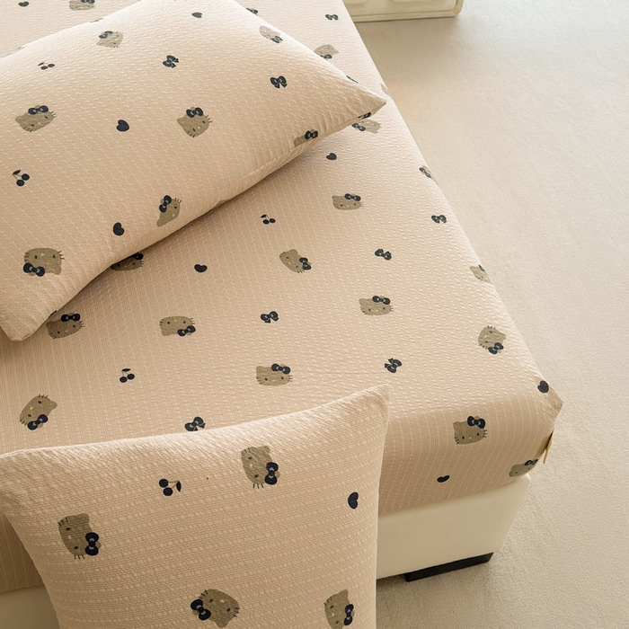 91家纺网 家纺一手货源 找家纺 贝扬思家纺 2026新款高克重泡芙纱印花款单床笠床笠单件-浅糯 CL浅糯-咖啡小猫